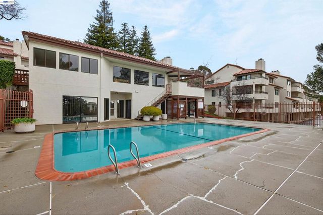 22139 22139 Castille Ln 55, Hayward, CA 94541