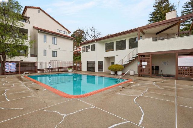 22139 22139 Castille Ln 55, Hayward, CA 94541