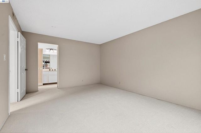 22139 22139 Castille Ln 55, Hayward, CA 94541