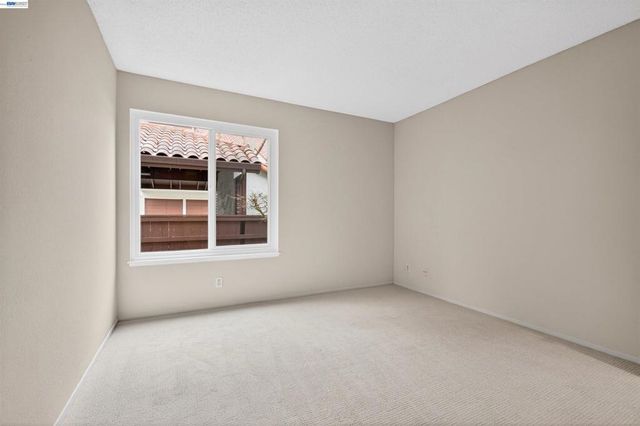 22139 22139 Castille Ln 55, Hayward, CA 94541