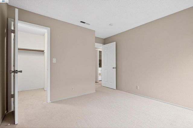 22139 22139 Castille Ln 55, Hayward, CA 94541