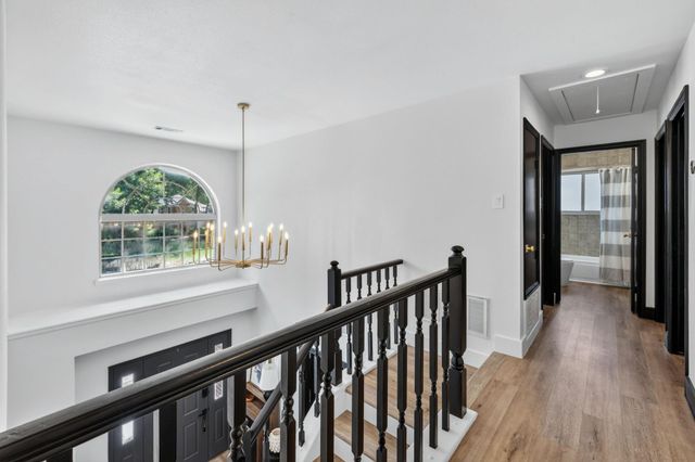 129 N Rainbow Ridge Circle, The Woodlands, TX 77381
