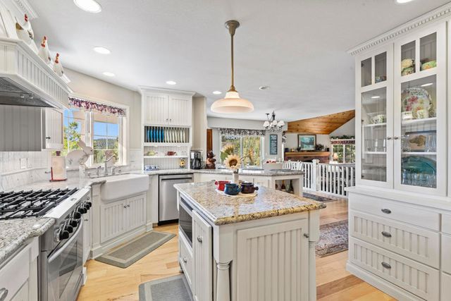 692 Zurich Drive, Lake Arrowhead, CA 92352