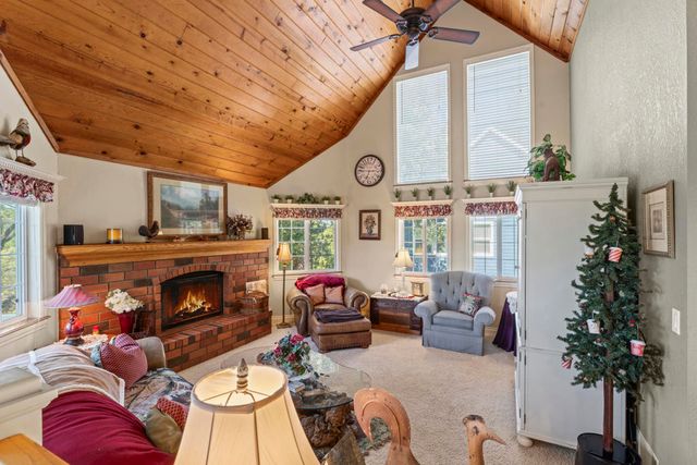 692 Zurich Drive, Lake Arrowhead, CA 92352