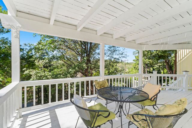 692 Zurich Drive, Lake Arrowhead, CA 92352