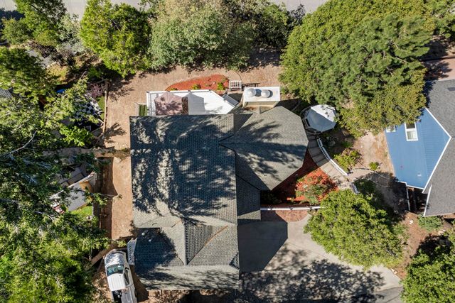 692 Zurich Drive, Lake Arrowhead, CA 92352