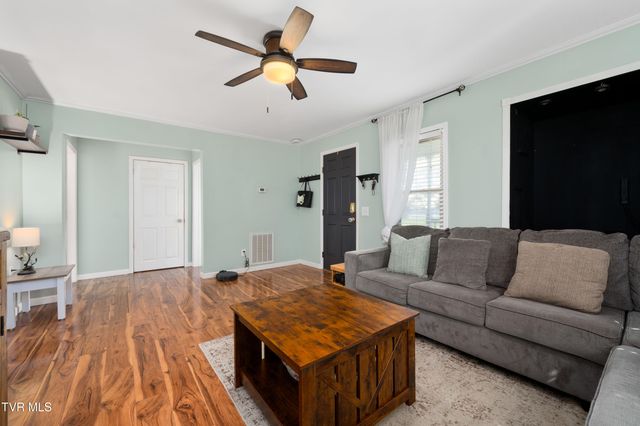137 Mary Street, Johnson City, TN 37615