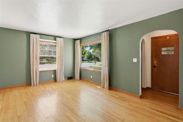 228 E Polk Avenue, Eau Claire, WI 54701