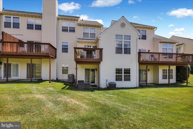 132 HICKORY LN, Reading, PA 19610