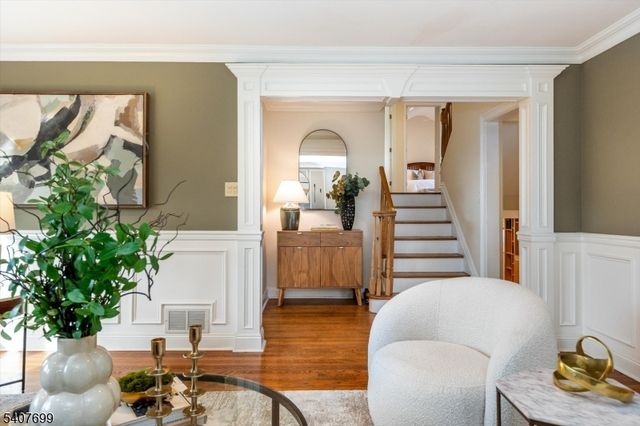 13 Blackstone Dr, Livingston Twp., NJ 07039