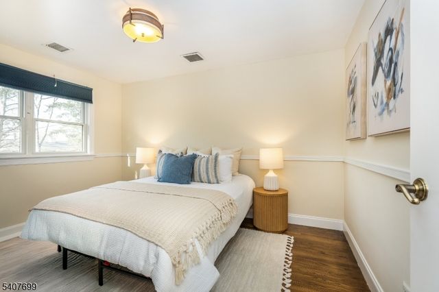 13 Blackstone Dr, Livingston Twp., NJ 07039