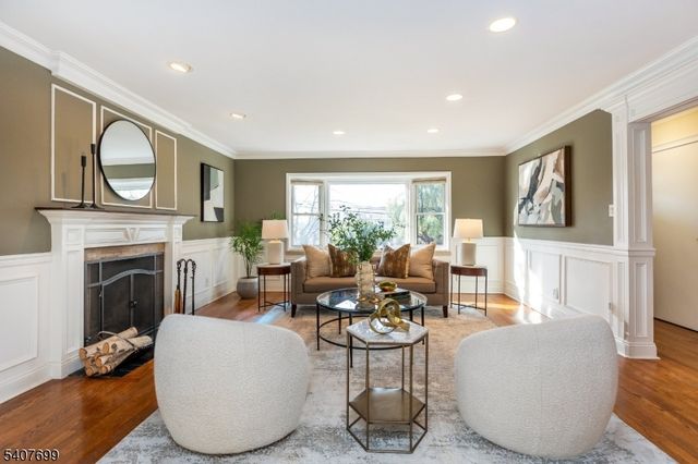 13 Blackstone Dr, Livingston Twp., NJ 07039