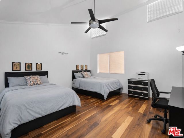 1114 Las Riendas Way, Pasadena, CA 91107