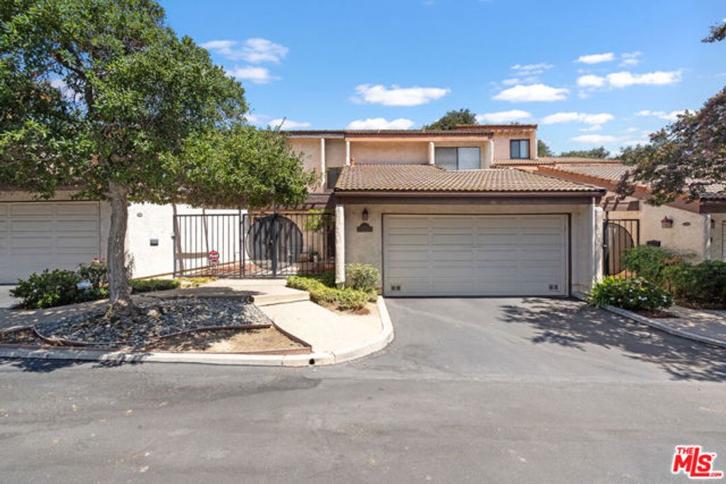 1114 Las Riendas Way, Pasadena, CA 91107