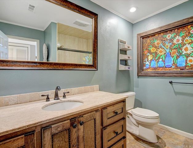 2 Lake Point Drive, Conway, AR 72032