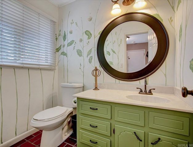 2 Lake Point Drive, Conway, AR 72032