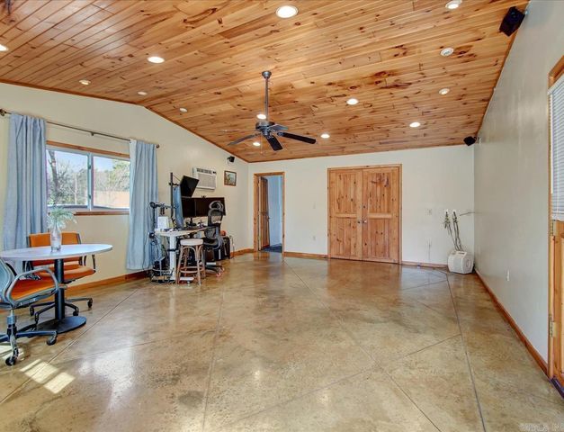 2 Lake Point Drive, Conway, AR 72032