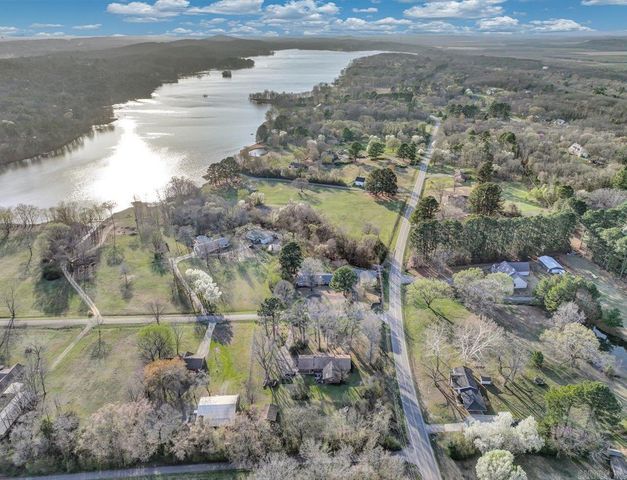 2 Lake Point Drive, Conway, AR 72032