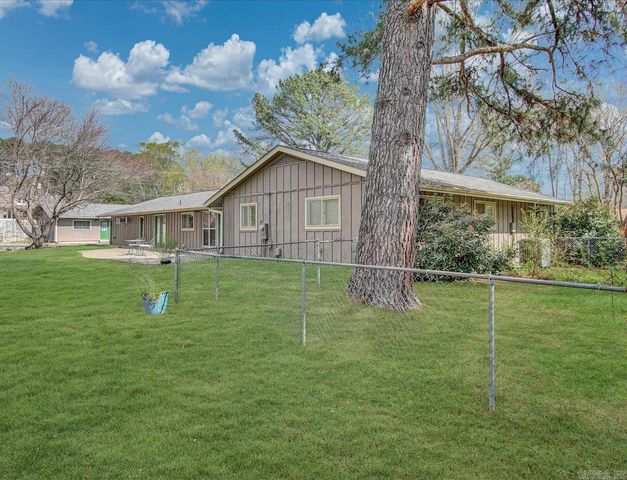 2 Lake Point Drive, Conway, AR 72032