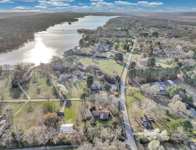 2 Lake Point Drive, Conway, AR 72032