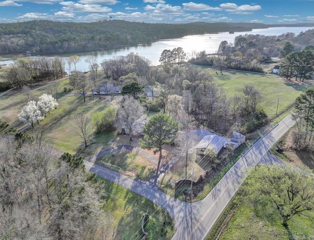 2 Lake Point Drive, Conway, AR 72032