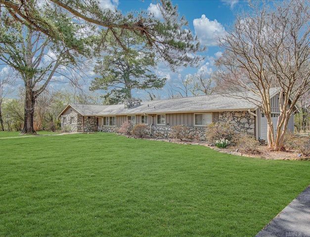 2 Lake Point Drive, Conway, AR 72032