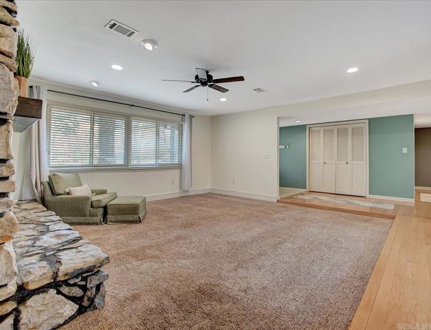 2 Lake Point Drive, Conway, AR 72032