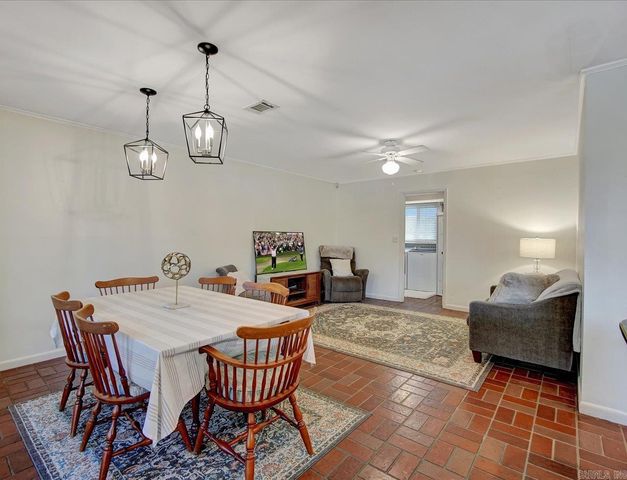 2 Lake Point Drive, Conway, AR 72032