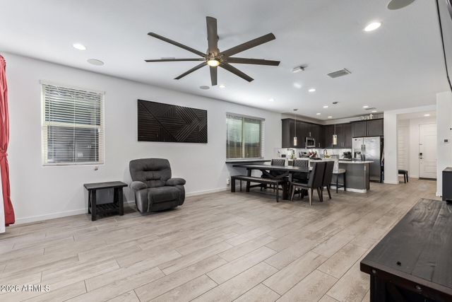 7433 S 22ND Avenue, Phoenix, AZ 85041