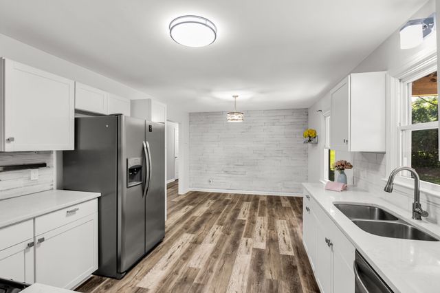 3354 Vapor Trl, Murfreesboro, TN 37127