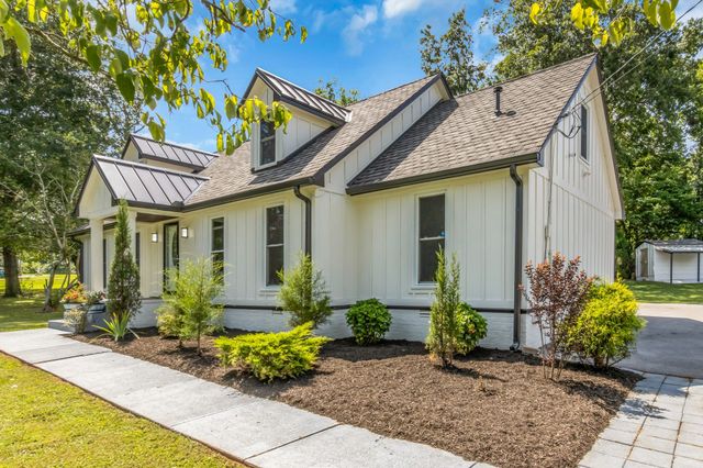 3354 Vapor Trl, Murfreesboro, TN 37127