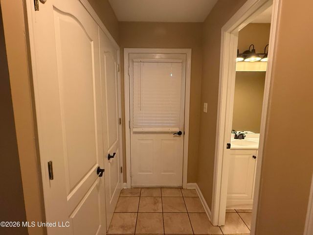 5881 Morganton Drive, Olive Branch, MS 38654