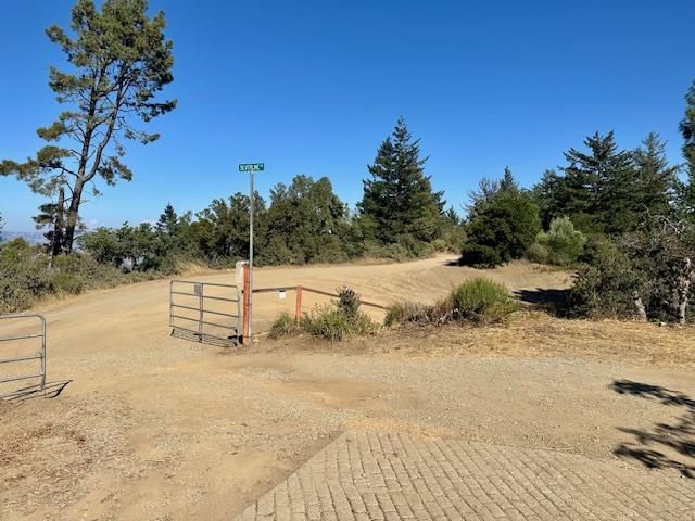 105 Silverline Road, Los Gatos, CA 95033