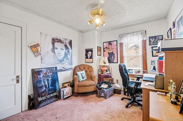 466 W Maplehurst Street, Ferndale, MI 48220