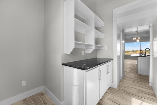 13801 E County Rd 113, Midland, TX 79706