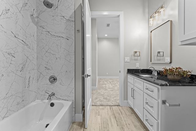 13801 E County Rd 113, Midland, TX 79706