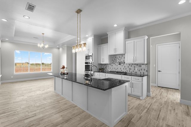 13801 E County Rd 113, Midland, TX 79706