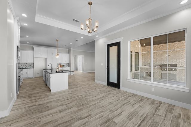 13801 E County Rd 113, Midland, TX 79706