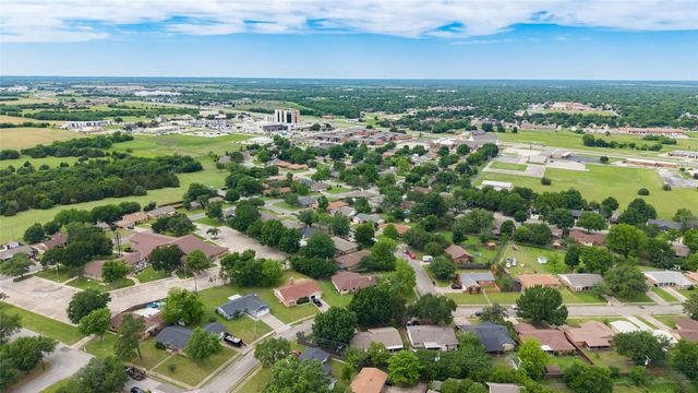 5303 Hilltop, Greenville, TX 75402