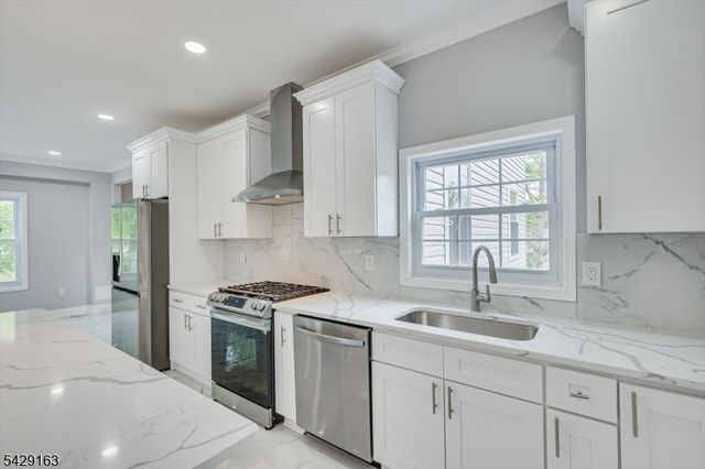 22 Mary Ellen Dr, Edison Twp., NJ 08820