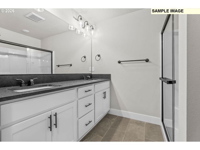 2331 E OTTER Loop, La Center, WA 98629