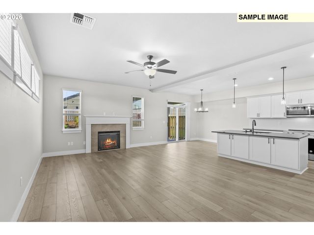 2331 E OTTER Loop, La Center, WA 98629