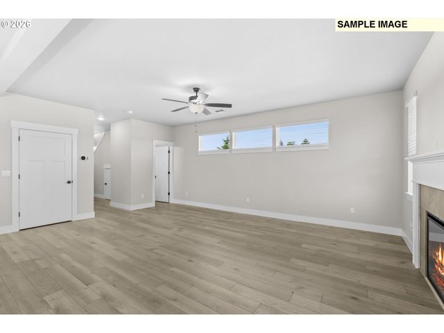 2331 E OTTER Loop, La Center, WA 98629