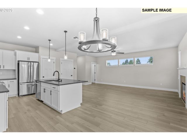 2331 E OTTER Loop, La Center, WA 98629