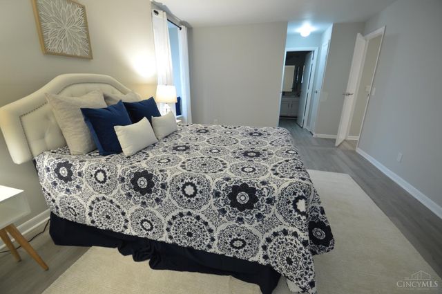 3004 Glenmore Avenue, Cincinnati, OH 45238