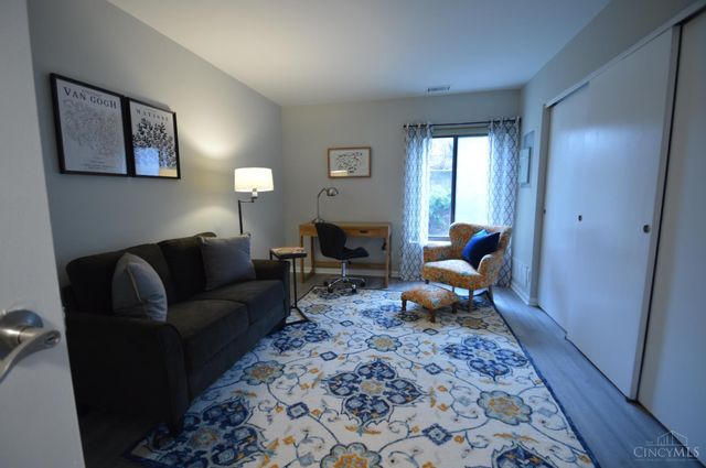 3004 Glenmore Avenue, Cincinnati, OH 45238