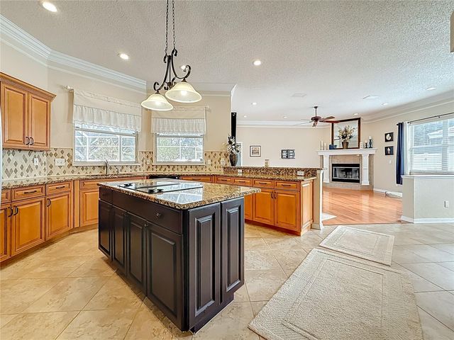 2387 HILLCREEK CIRCLE E, Clearwater, FL 33759