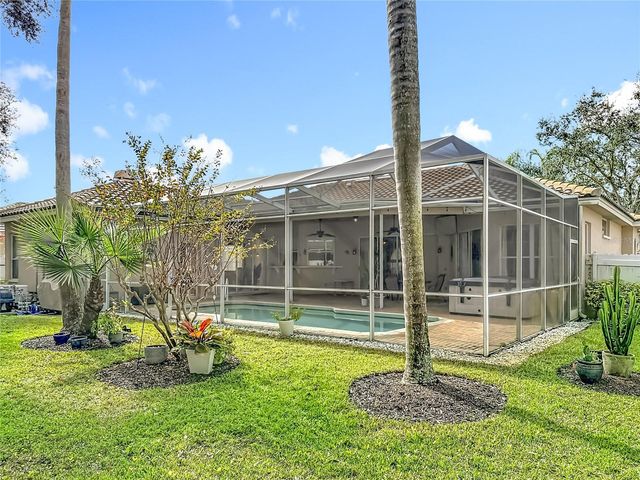 2387 HILLCREEK CIRCLE E, Clearwater, FL 33759