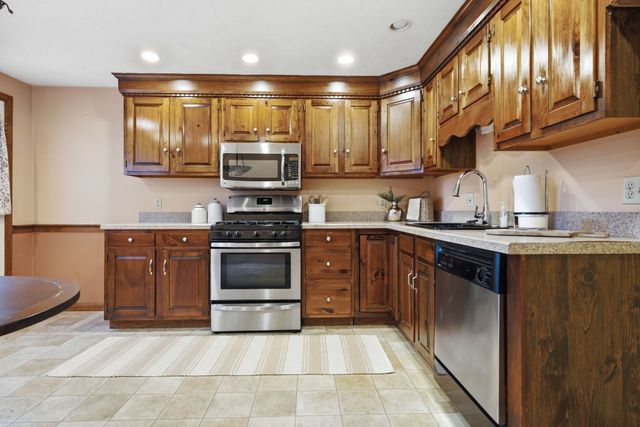 75 Cotuit St 1, North Andover, MA 01845
