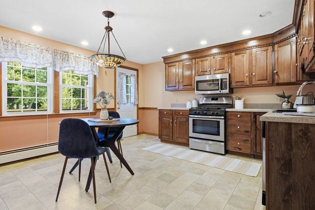 75 Cotuit St 1, North Andover, MA 01845